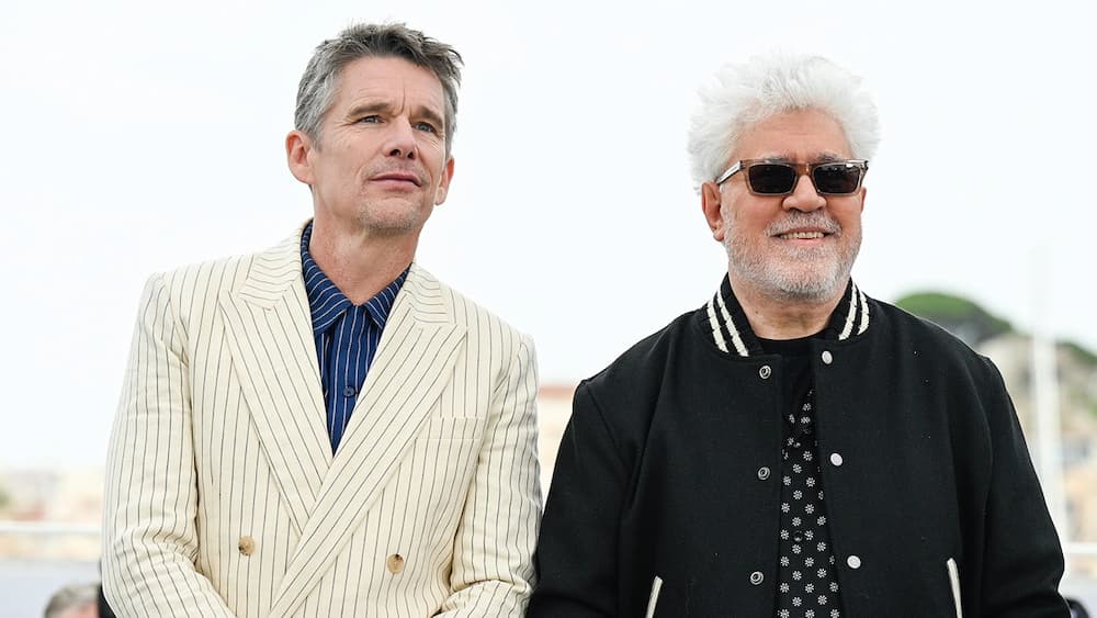 Ethan Hawke et Pedro Almodovar © Stéphane Cardinale | CORBIS