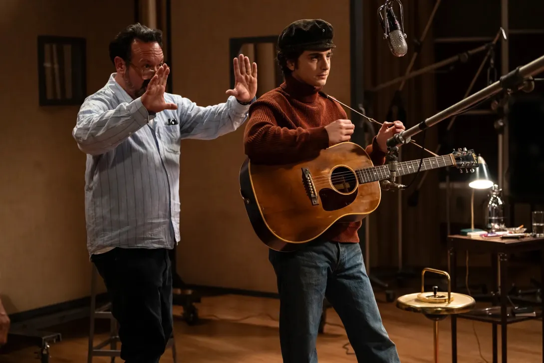 James Mangold et Thimotée Chalamet sur le tournage d’ « Un parfait étranger »/Macall Polay/©Searchlight Pictures
