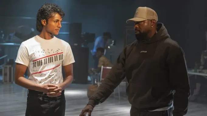 Jaafar Jackson et Antoine Fuqua sur le tournage de "Michael" ©Glen Wilson/Lionsgate